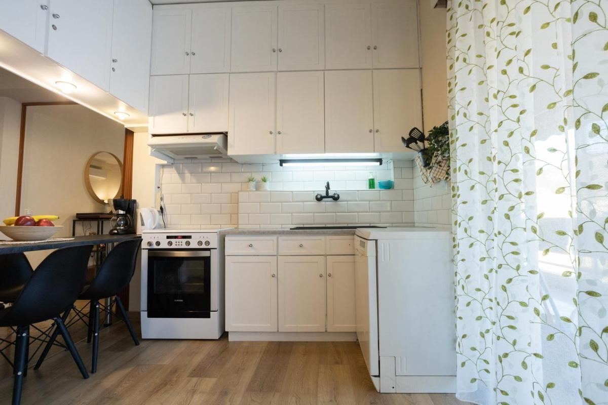 Glyfada Golf Fourth Floor Apartment Афіни Екстер'єр фото
