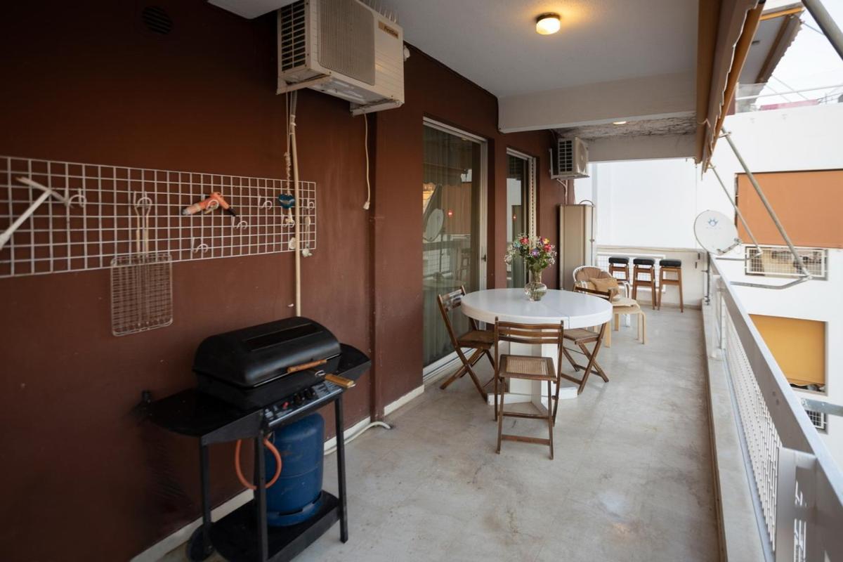 Glyfada Golf Fourth Floor Apartment Афіни Екстер'єр фото